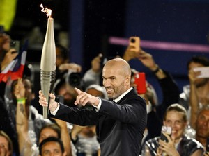 パリ五輪の聖火リレー、ジダンやナダル、カール・ルイスら30人【全アスリート名掲載】