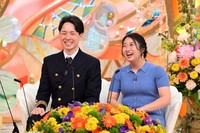 マッチングアプリで奇跡の再会を果たした夫の多聞さん（左）と妻の実央さん（©ABCテレビ）