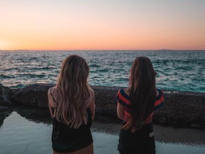 まるで平安貴族？憧れの先輩の意外な一面を知るたび距離が縮まる