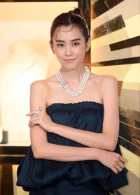BOUCHERON銀座本店オープニングセレモニーに登場した桐谷美玲