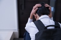 小中学生の約半数が自身を「不健康」と感じると回答　※画像はイメージです（kapinon/stock.adobe.com）