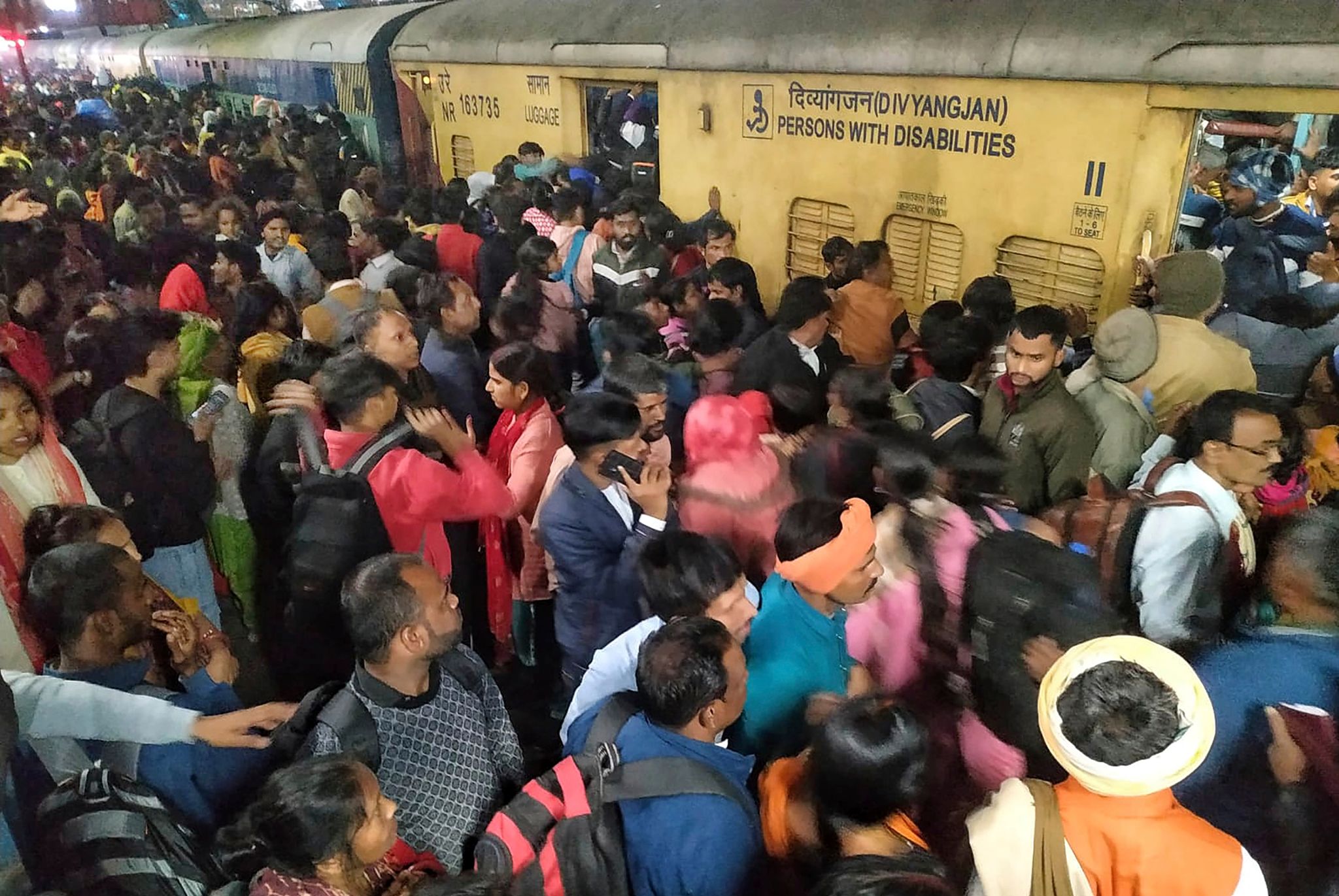 at-least-18-people-are-dead-after-a-stampede-at-new-delhi-railway