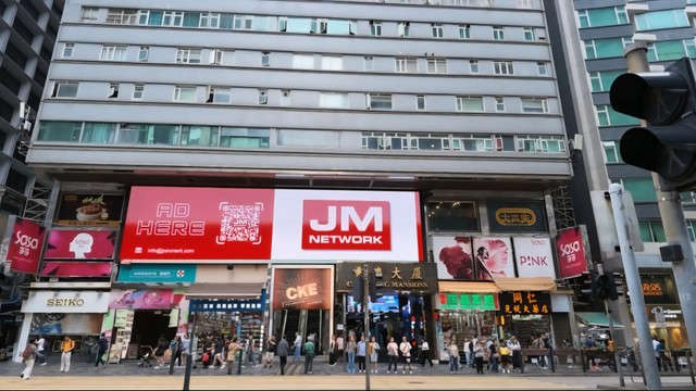 チョンキンマンションには人気の両替所やマーケットも入居することから訪れる人は多い（たむ旅さん提供）