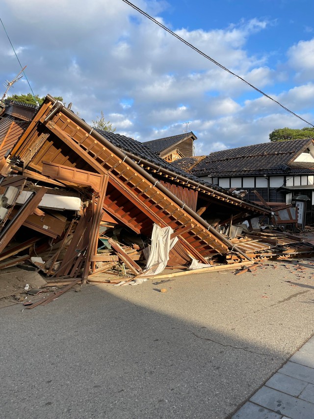 輪島市の被災状況（自家焙煎珈琲店 神音@kanonstayさん提供）