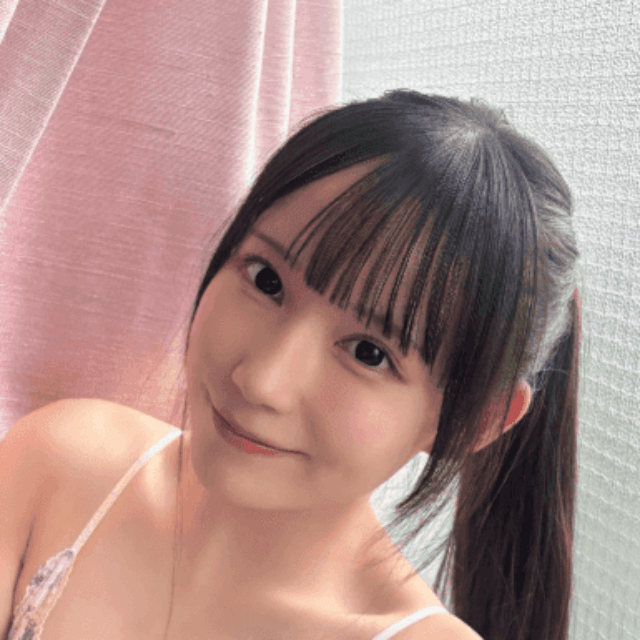 「FLASH」（26年10月6日発売号）に登場した大村杏のオフショット　本人のX（@omura_anzu_）より
