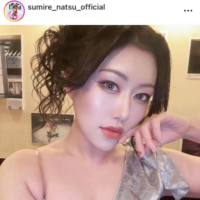 夏すみれインスタグラム(@sumire_natsu_official)より