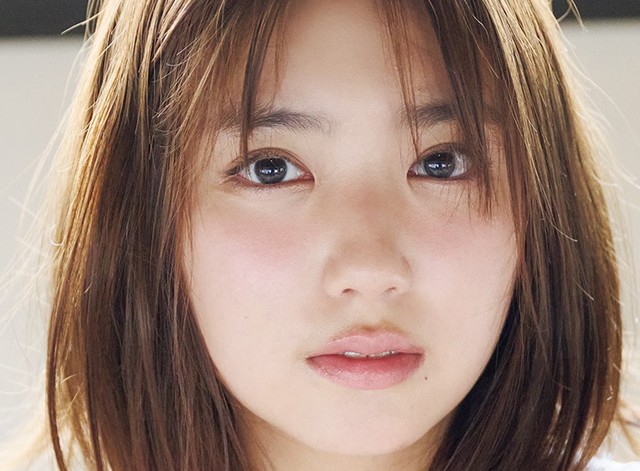 沢口愛華さん（撮影／土山大輔（TRON）　ヘアメイク／加藤志穂　スタイリング／柾木愛乃）