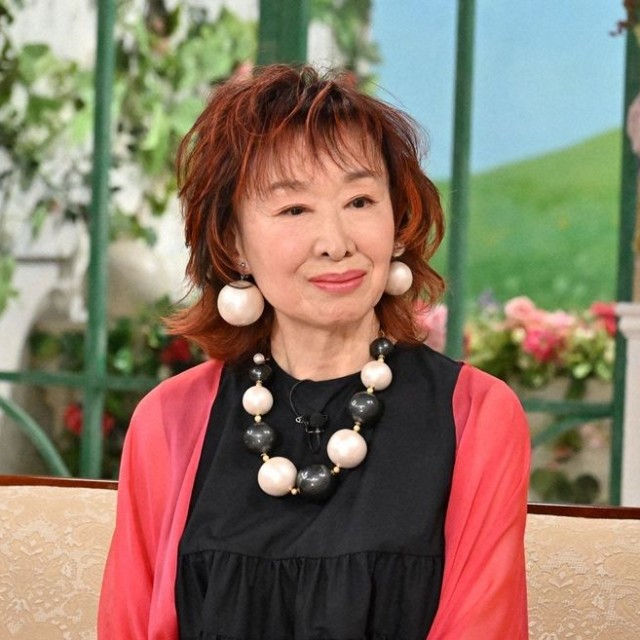 孫とのほほ笑ましいエピソードを明かす三田佳子さん