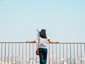 彼氏も信頼も失った第二の故郷は、私に最強の教訓を与えた