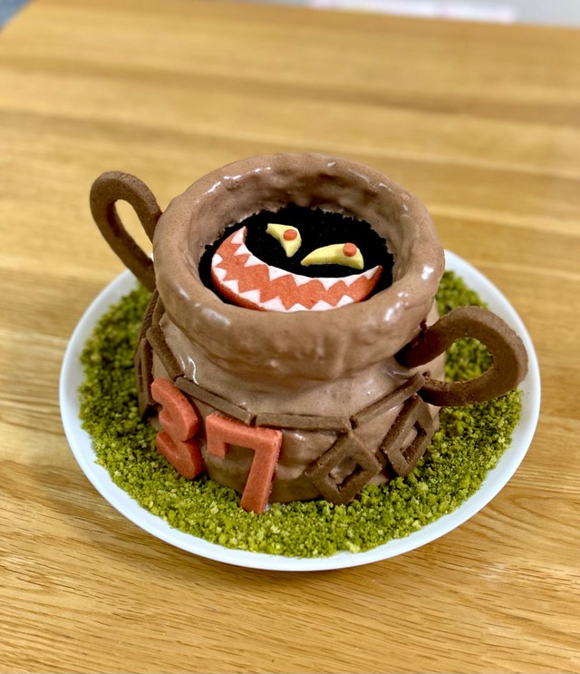 奥様が作られたこちらも完成度の高いドラクエケーキ（提供：あにピィ🐟🐟さん）