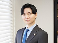 室賀 拓弥