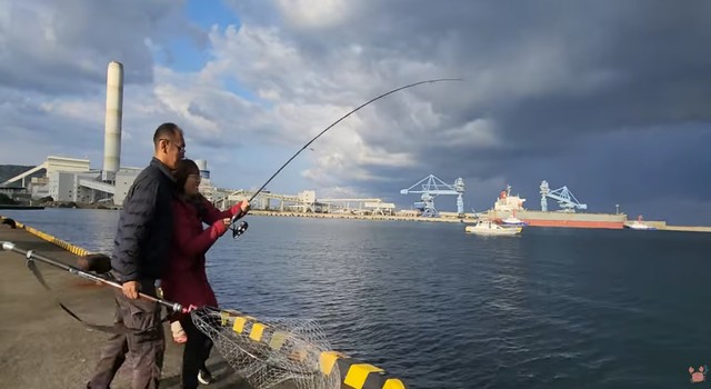 パパさんもママさんをサポート／すーちゃんねるさん（@Mt00l2SvdOnX5rT）提供