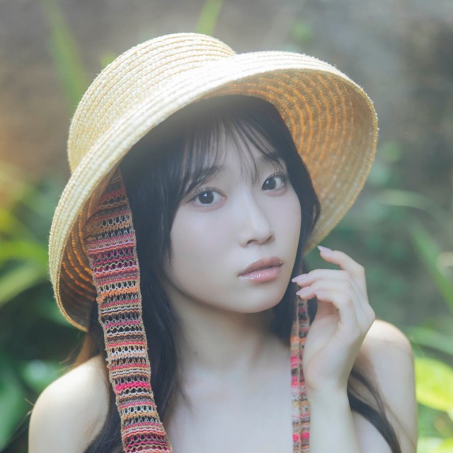 岸みゆ 2nd写真集(東京ニュース通信社)より＝撮影／横山マサト