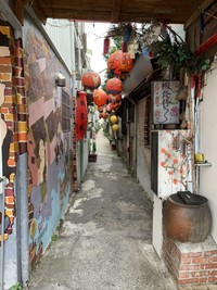 台南のオールドストリート「神農街」。雑貨店、カフェ、バーなどが立ち並ぶ観光スポット（撮影Coco）