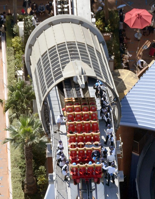 Power outage at Universal Studios Japan leaves 35 riders stranded