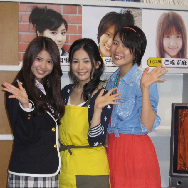 二世タレントならではのトークを繰り広げた(左から)西崎莉麻、関根麻里、守永真彩=2010年