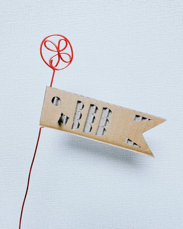 「ちいさなダンボールこいのぼり」（ダンボールビーダマン工作・発明さんのTwitterより）