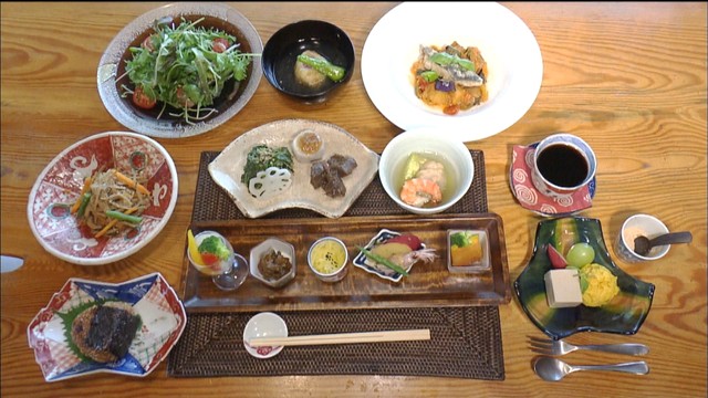 たっぷりの野菜を「重ね煮」で楽しむ　岡山市の「野菜食堂」で人気のコース料理