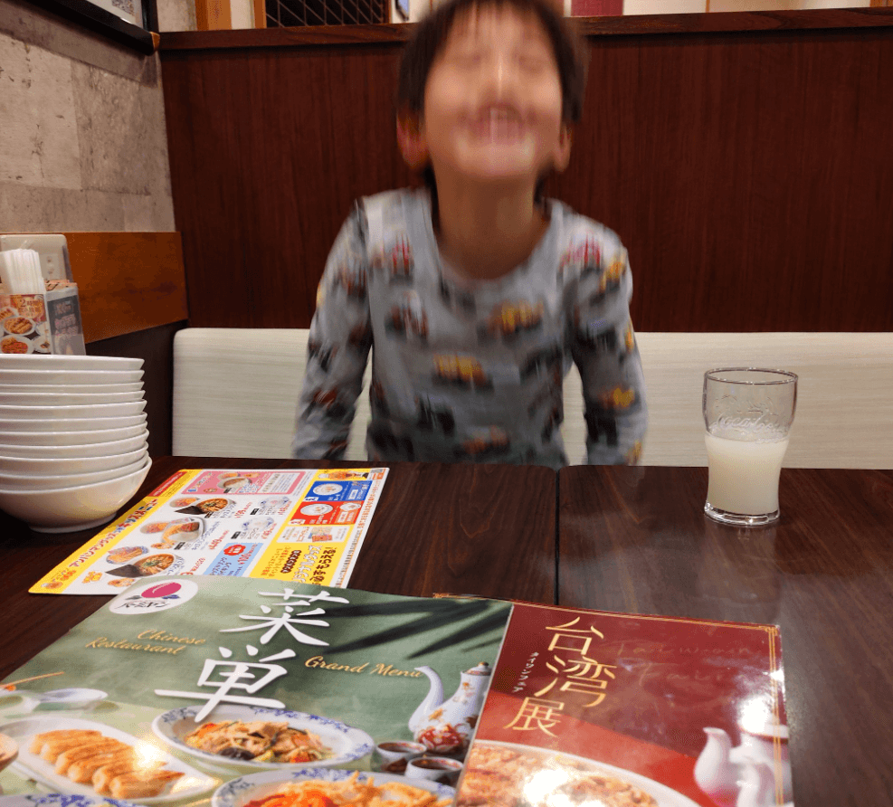 喜びのあまりブレる長男くん