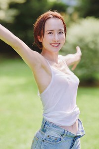 山川恵里佳「FRIDAY」２３年１０・１２発売号より＝撮影・熊谷貫／講談社