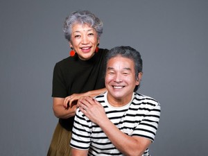 大切な思い出たちに「ありがとう」　映画「感謝離 ずっと一緒に」ダブル主演の尾藤イサオさん、中尾ミエさんインタビュー