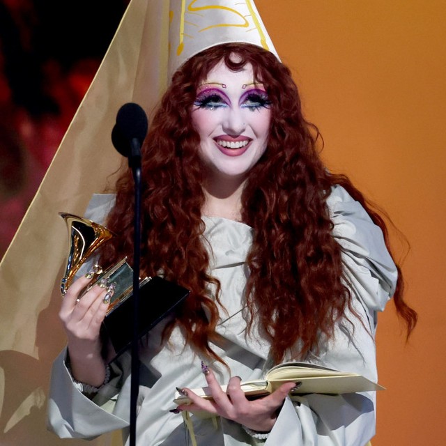 ジュード・ロウの娘を泣かせたとさせるチャペル・ローン