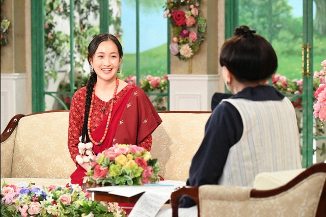 「徹子の部屋」    黒柳徹子(右)、野口絵子＝テレビ朝日提供
