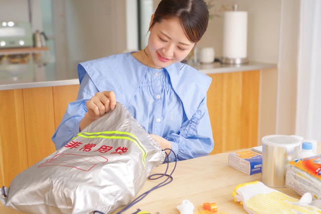 非常用持ち出し袋も準備　※画像はイメージです（琢也 栂/stock.adobe.com）