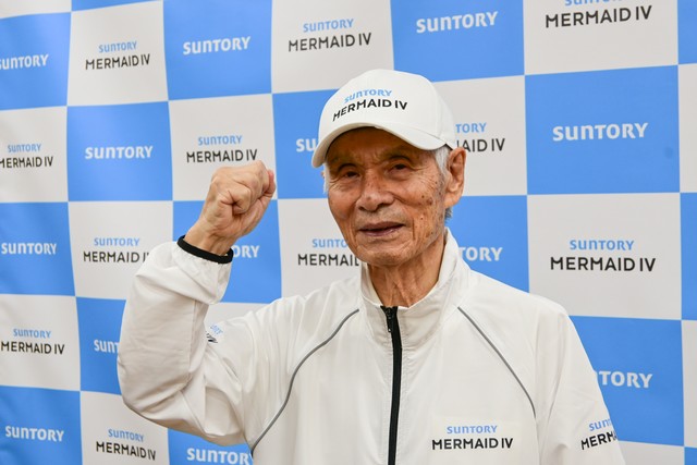 ガッツポーズの堀江さん