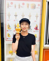 バカンスを楽しむ仲田歩夢さん(インスタグラム@ayu_nakada_13より)