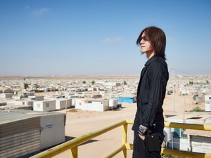 SUGIZO 「音楽に政治を持ち込むな」？　全身全霊で世の中に自分ができることをする