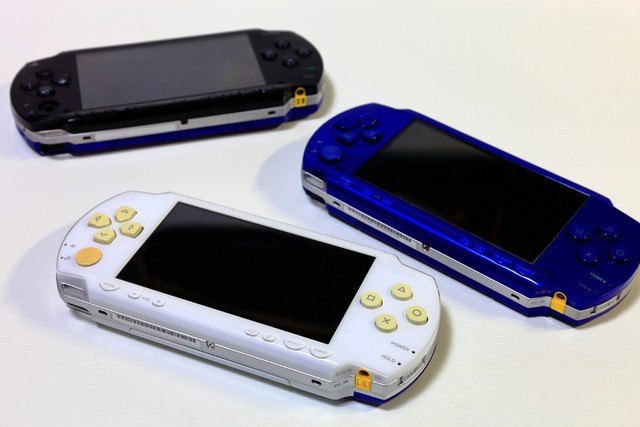 モンハンとともに一世風靡したPSP　※画像はイメージです（keisuke3/photoAC）