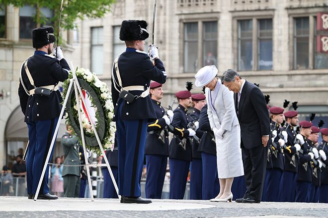 Emperor seeks World War II reconciliation on Dutch visit
