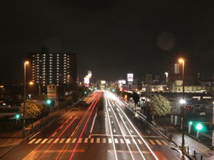 結婚も喧嘩の種。彼は話をはぐらかし、「決め手がない」と言った