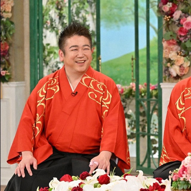 「徹子の部屋」   (右から)、吉田健一、吉田良一郎＝テレビ朝日提供
