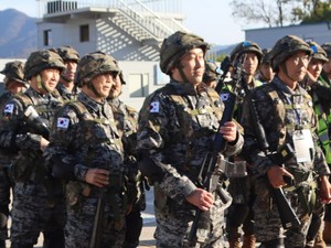 韓国の徴兵制が超少子化でピンチ　救うべく民間が「老人軍」を設立、正規軍の反応は？