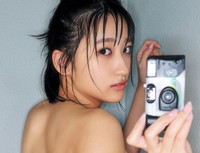 水野瞳「週刊SPA!」（扶桑社）2025年11月18日号より＝撮影：高橋慶佑 ヘアメイク：KEIKO（renewal） スタイリング：毛塚由恵