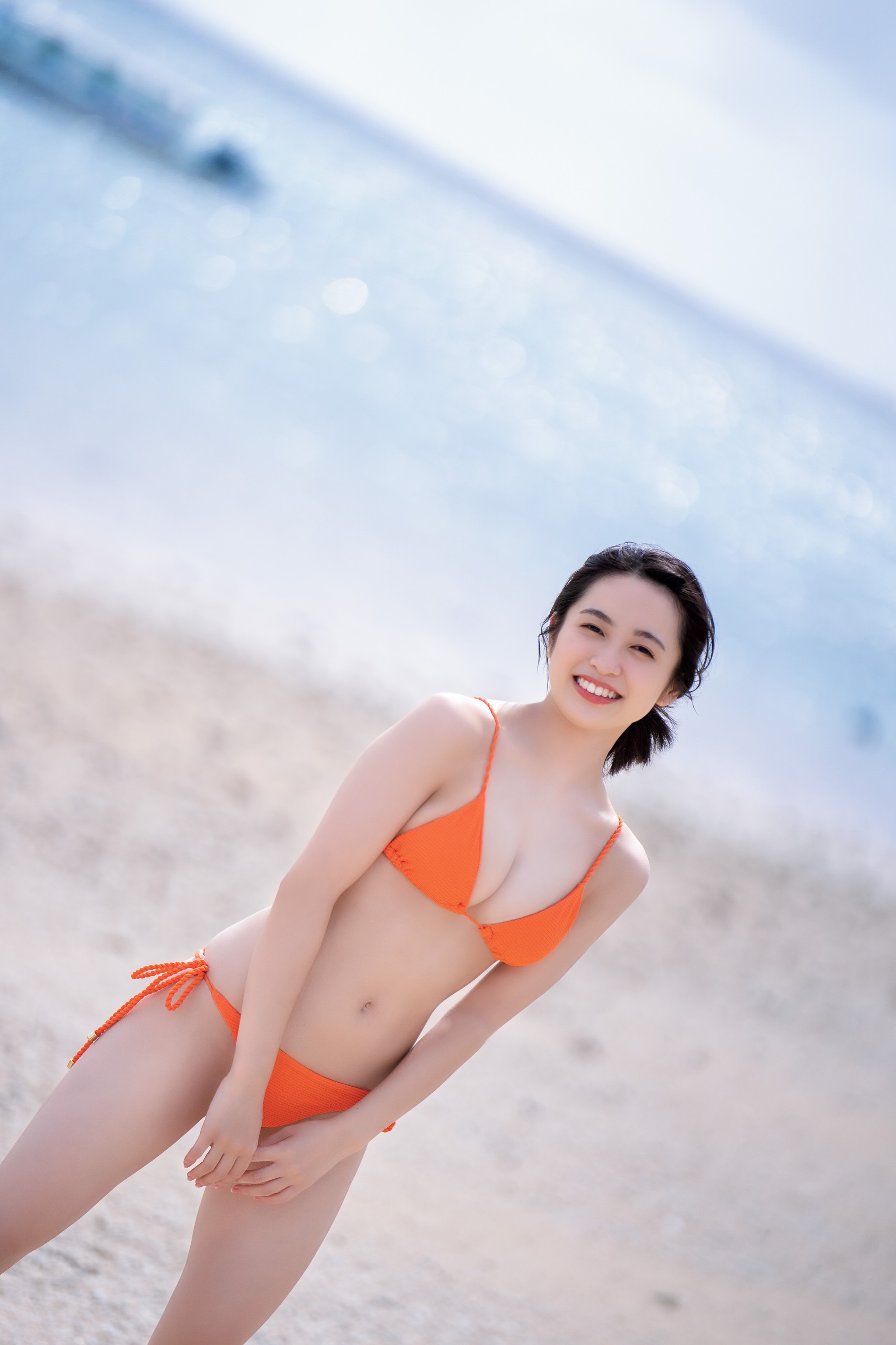 ミスマガジン早川渚紗 少年マガジンにソロ初登場 初写真集の輝き披露