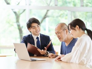 家族信託を司法書士に相談するメリットとは　費用相場、選び方、流れまでを解説