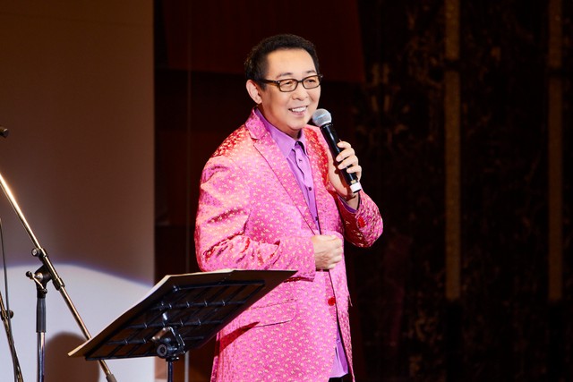 SAMさん ヒット曲の舞台裏、60歳過ぎても元気なひけつを披露
