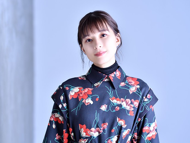 芳根京子さんインタビューフォト集｜好書好日