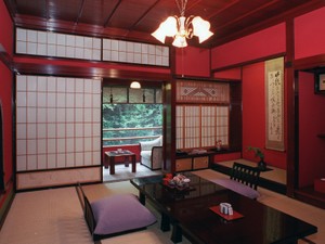 ワインを観光業の起爆剤に　足湯や地元食材とのマリアージュ…温泉旅館やホテルの挑戦