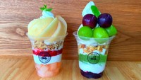 地元産のフルーツを使ったパフェ