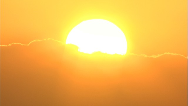 源平の古戦場　屋島山上で初日の出　香川・高松市