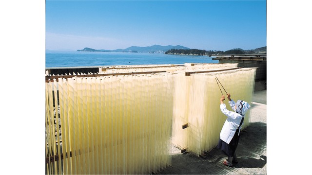 小豆島そうめん「島の光」　ジャパンフードセレクションでグランプリ受賞　香川