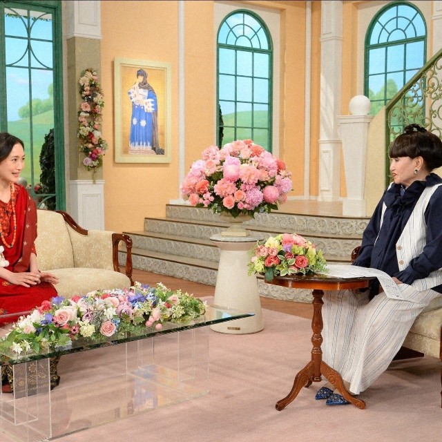 「徹子の部屋」    黒柳徹子(右)、野口絵子＝テレビ朝日提供