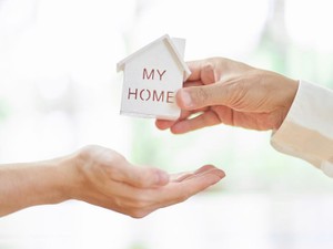 民事信託とは？　メリットやデメリット 、家族信託との違い、手続きの進め方を解説