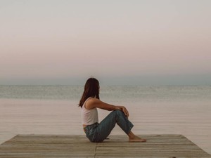 エッセイ採用報告は仲のいい先輩を傷つけ、私はすぐに脳内修正した