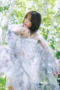 『中村ゆりか写真集』（宝島社）