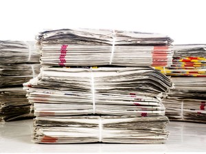 新聞社の衰退はネットやスマホの普及が原因ではない　グンゼという会社から考える本質